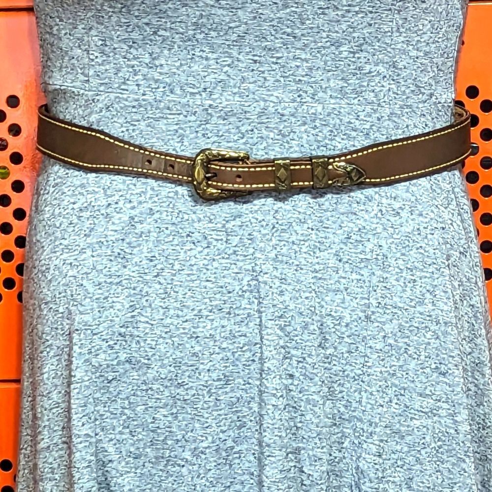 TexTan Brown Genuine Leather Belt With Antique Gold Tone Hardware Size 32 Women